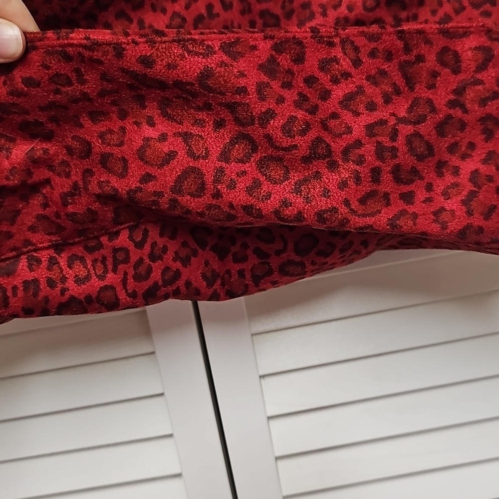 NWT Neiman Marcus Red Faux Suede Leopard Print Tote Bag Faux Leather Straps - Picture 5 of 10